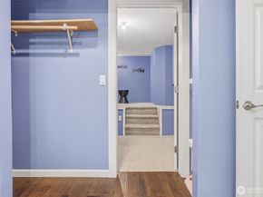 9165 45th Avenue SW 6, Seattle WA 98136