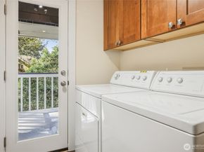 9165 45th Avenue SW 6, Seattle WA 98136