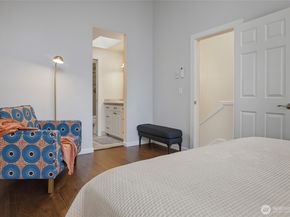 9165 45th Avenue SW 6, Seattle WA 98136