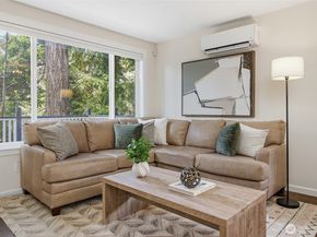 9165 45th Avenue SW 6, Seattle WA 98136