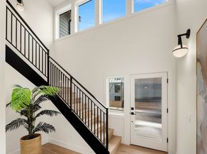 4411 1st Avenue NE, Seattle WA 98105