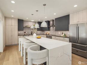 4411 1st Avenue NE, Seattle WA 98105