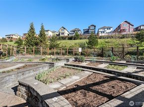 1451 NE Park Drive, Issaquah WA 98029
