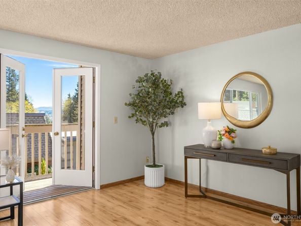 243 169th Avenue NE, Bellevue WA 98008