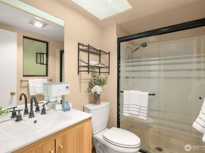 243 169th Avenue NE, Bellevue WA 98008