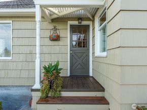 4436 Seahurst, Everett WA 98203