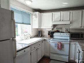 3227 134th Place SW A, Lynnwood WA 98087