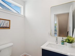 6211 12th Avenue NE, Seattle WA 98115