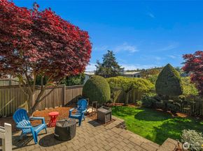 4014 32nd Avenue SW, Seattle WA 98126