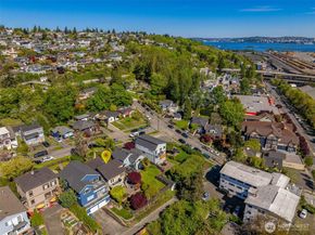 4014 32nd Avenue SW, Seattle WA 98126