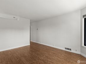 500 W Roy Street W103, Seattle WA 98119