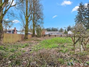 15 76th Street SW, Everett WA 98203