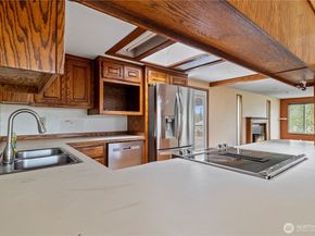 15 76th Street SW, Everett WA 98203