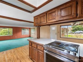 15 76th Street SW, Everett WA 98203