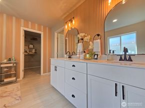 25428 128th Avenue SE, Kent WA 98030