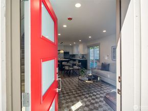 2935 39th Avenue SW, Seattle WA 98116