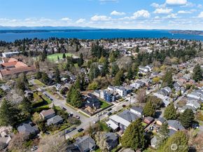 2935 39th Avenue SW, Seattle WA 98116