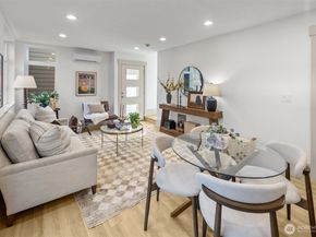 2935 39th Avenue SW, Seattle WA 98116