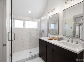 2935 39th Avenue SW, Seattle WA 98116