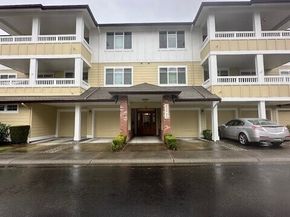 23943 NE 115th Lane 204, Redmond WA 98053