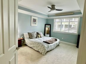 23943 NE 115th Lane 204, Redmond WA 98053