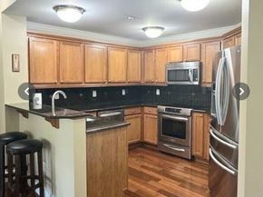 23943 NE 115th Lane 204, Redmond WA 98053