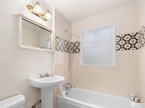 11253 35th Avenue SW, Seattle WA 98146