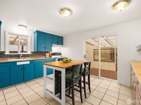 11253 35th Avenue SW, Seattle WA 98146