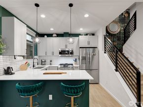 8015 Mary Avenue NW D, Seattle WA 98117