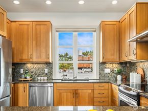 3215 W Lynn Street, Seattle WA 98199