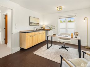 3215 W Lynn Street, Seattle WA 98199