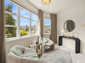 3215 W Lynn Street, Seattle WA 98199