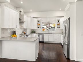 227 29th Avenue E, Seattle WA 98112