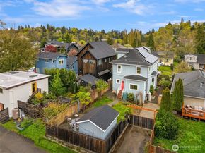 227 29th Avenue E, Seattle WA 98112