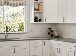 227 29th Avenue E, Seattle WA 98112