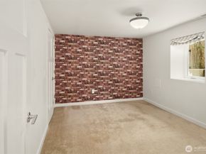 227 29th Avenue E, Seattle WA 98112