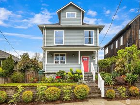 227 29th Avenue E, Seattle WA 98112