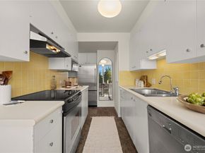 1620 43rd Avenue E 4C, Seattle WA 98112