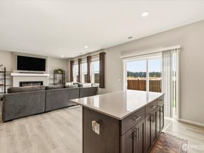 1106 SW Pendleton Way, Port Orchard WA 98367