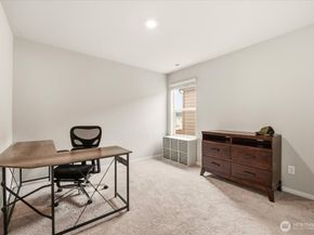 1106 SW Pendleton Way, Port Orchard WA 98367