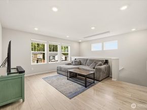 1106 SW Pendleton Way, Port Orchard WA 98367