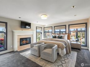 4550 49th Avenue NE, Seattle WA 98105