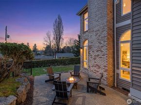 4550 49th Avenue NE, Seattle WA 98105