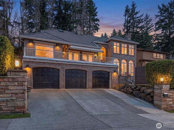 4550 49th Avenue NE, Seattle WA 98105