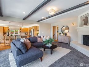 4550 49th Avenue NE, Seattle WA 98105