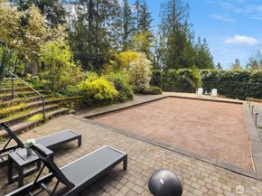 25137 SE Mirrormont Place, Issaquah WA 98027