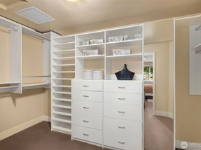 25137 SE Mirrormont Place, Issaquah WA 98027