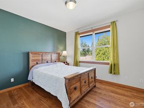 12295 15th Avenue SW, Burien WA 98146