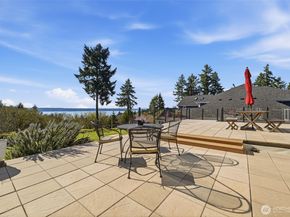 12295 15th Avenue SW, Burien WA 98146