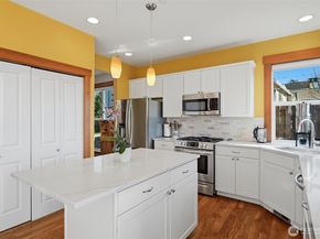 12295 15th Avenue SW, Burien WA 98146